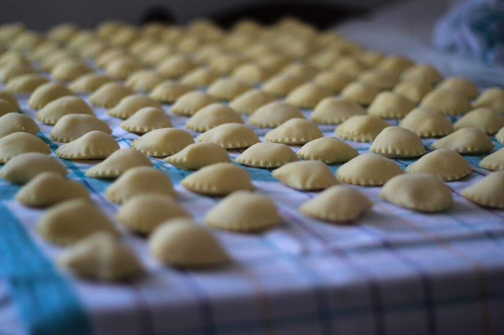 pasta, dough, italy-228963.jpg