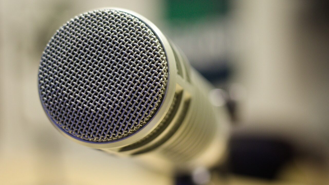 mic, microphone, podcast-4250217.jpg