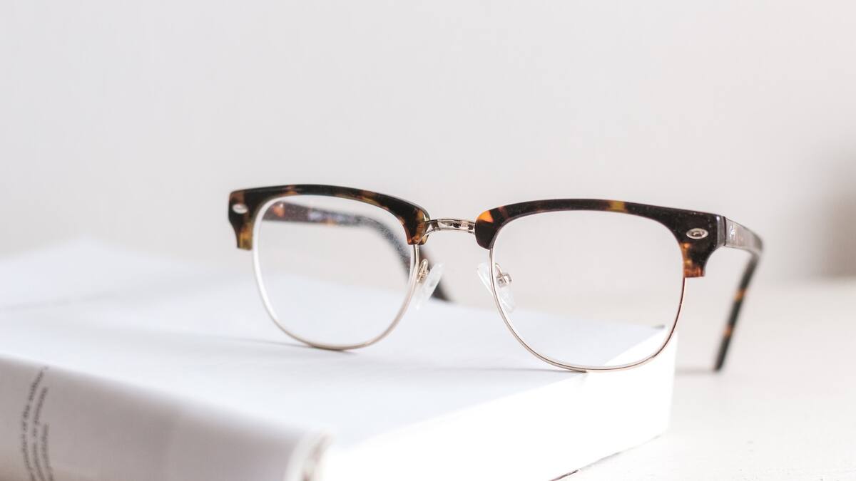 Eye on Savings The 10 Best Places to Buy Cheap Glasses Online Face